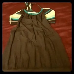 Lululemen workout shirt